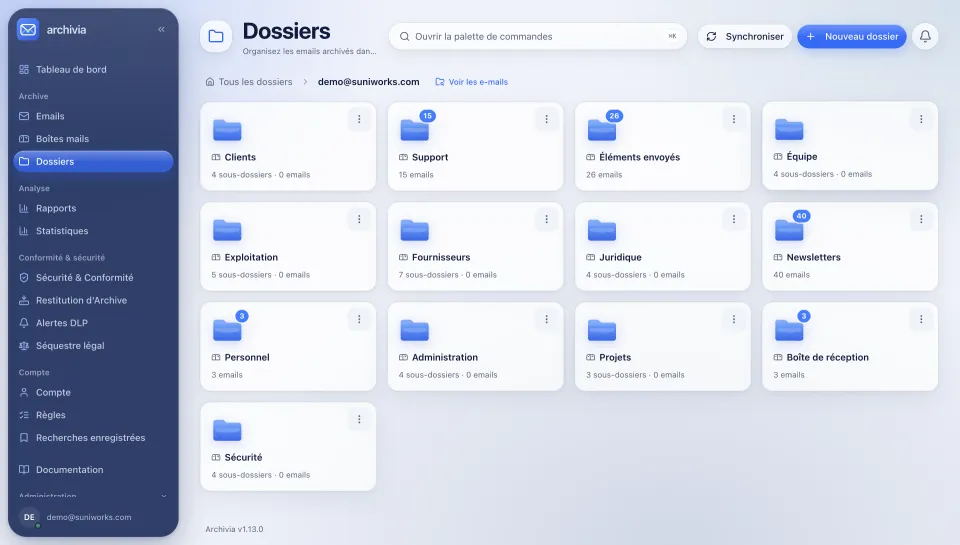 L’écran Dossiers d’Archivia : les e-mails archivés rangés par dossier (clients, fournisseurs, juridique, projets).